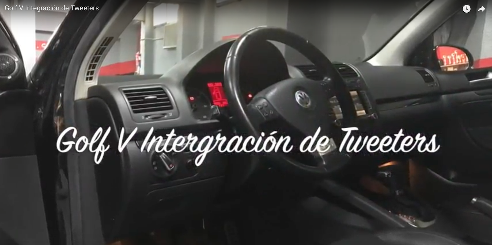 VW Golf V Intergración de Tweeters Gladen Zero