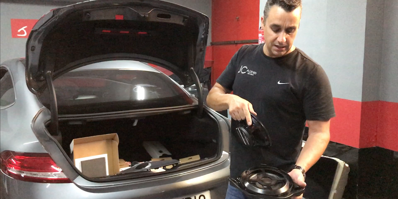 Avance video Mercedes Clase C Mejora de Equipo de Audio