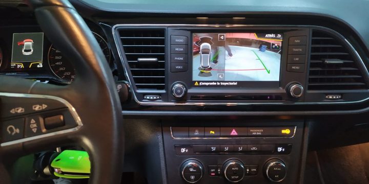 Seat León sensores de parking y cámara trasera originales