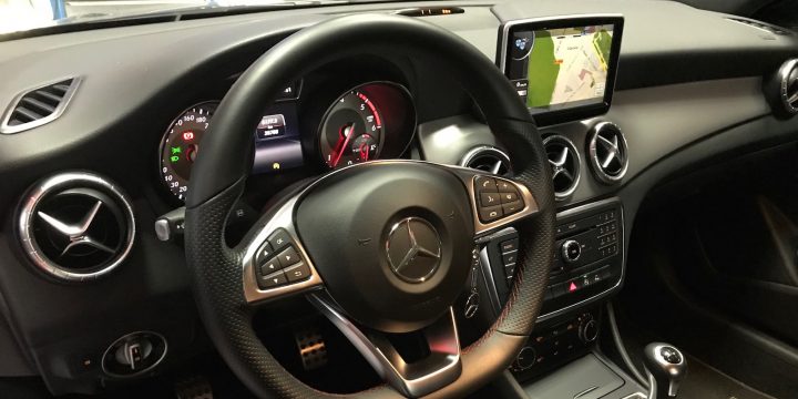 Mercedes CLA Sistema de Navegación, Multimedia y Cámara trasera
