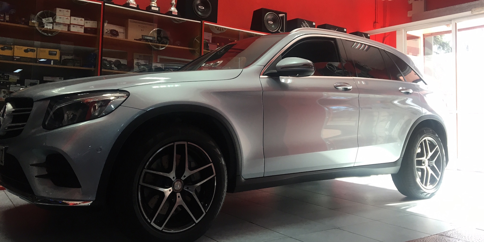 Mercedes GLC ( Sistema de Seguridad ; Alarma Cobra , Tarjeta Electrónica Antiarranque y OBD )