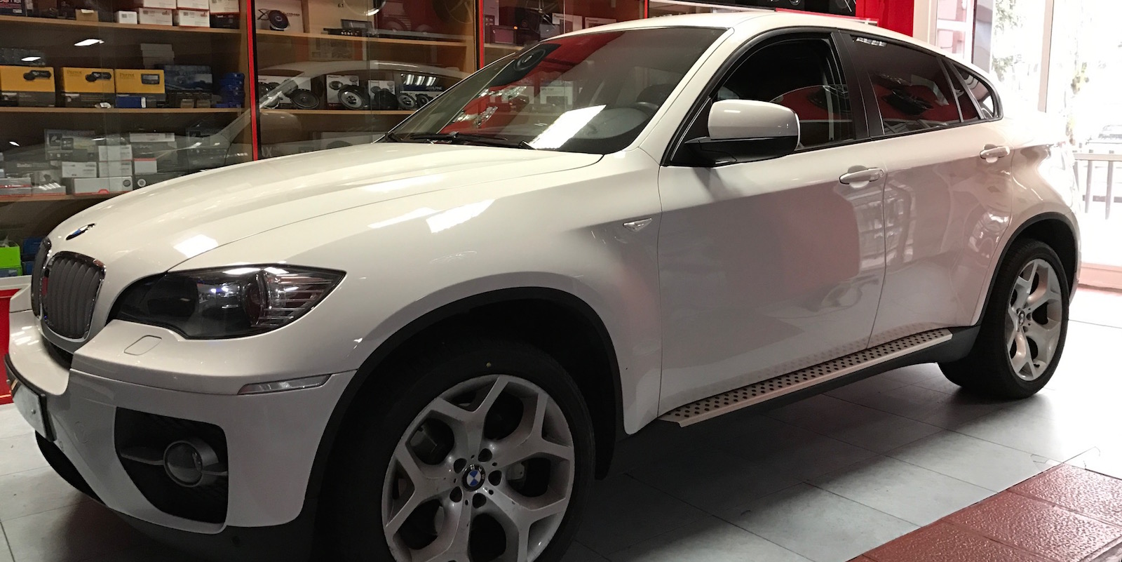 BMW X6 ( Sistema de Seguridad ; Alarma Cobra , Tarjeta Antiarranque y OBD )