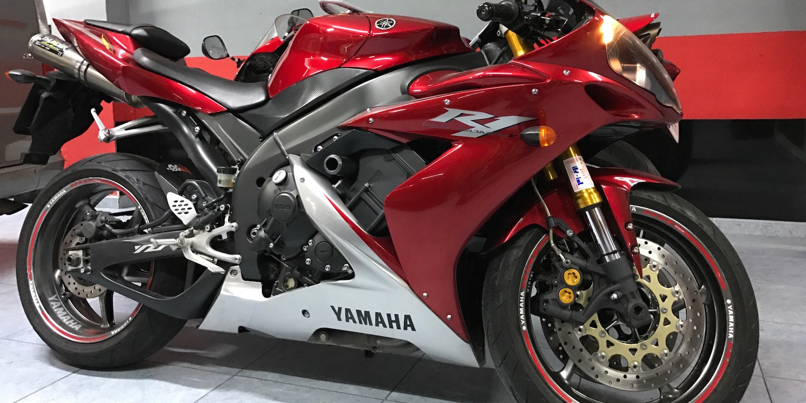 Yamaha R1 ( Sistema de Seguridad ; Alarma especifica para moto )