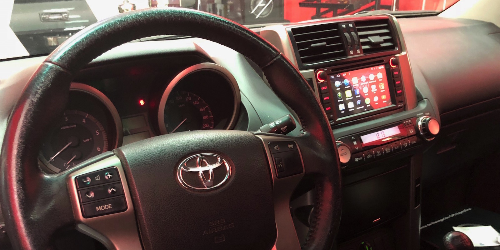 Toyota Land Cruiser Unidad de Navegación y Multimedia